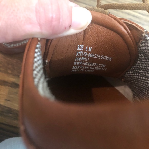 Brown Oxford style or Uniform Shoes EUC - Picture 4 of 7